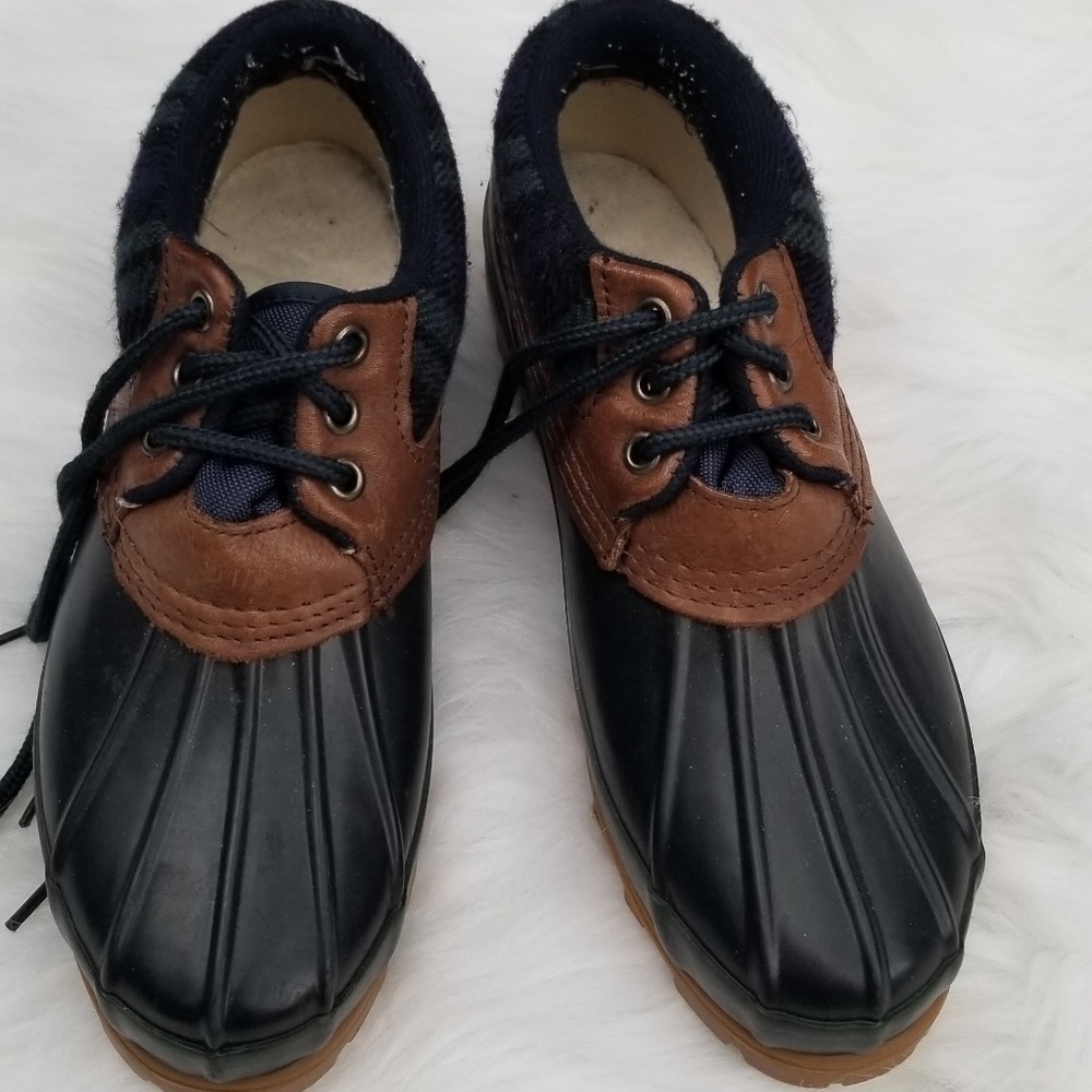 Woodstock duck shoes. Size 9M.